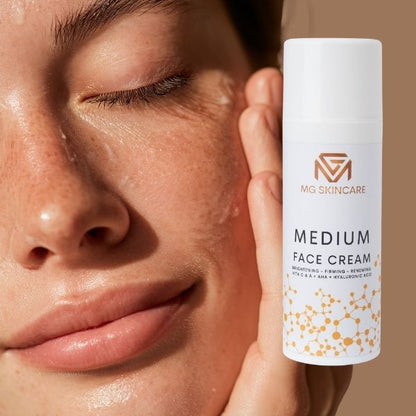 MEDIUM FACE CREAM RETINOL - FRUIT ACIDS & HYALURONIC ACID