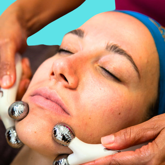 Advanced facial with microcurrent and radio-frequency in London SE1