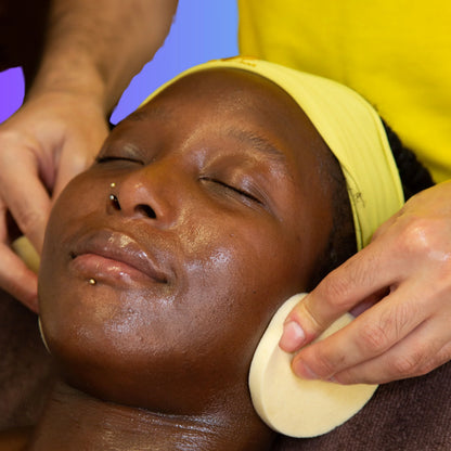 Deep cleansing and hydrating facial with massage in London SE1