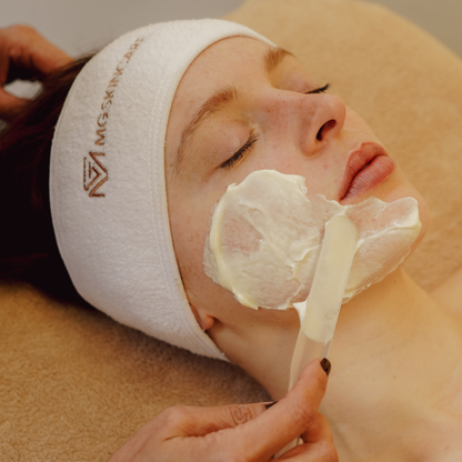 DEEP CLEANSING FACIALS WITH FACE MASSAGES.