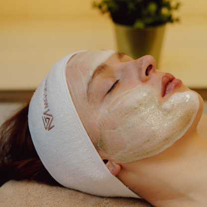 DEEP CLEANSING + EXFOLIATION + HYDRATING SERUMS & FACE MASSAGES.